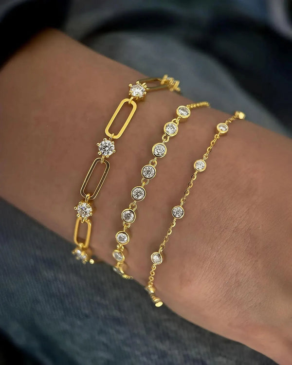 18K Solid Gold 1.5CT Natural Diamond Miami Curb Link Chain Bracelet with Bezel Setting - Side View | Riyanika Jewels