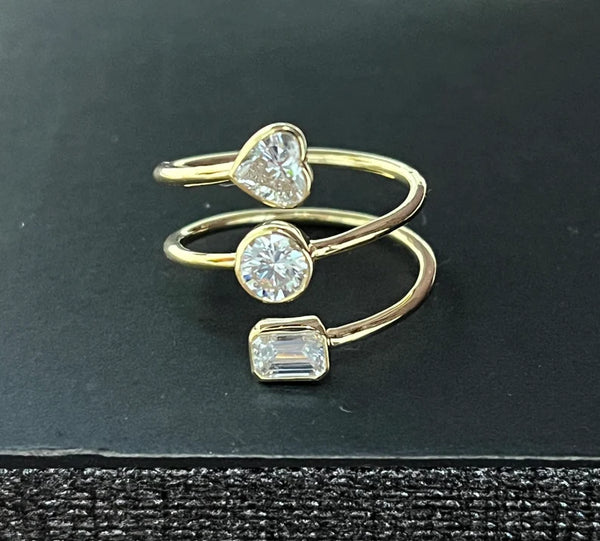 18K Solid Gold Emerald, Heart & Round Cut Lab Grown Diamond Corkscrew Ring - Side View | Riyanika Jewels