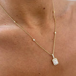 18K Solid Gold Lab Diamond Cluster Pendant Necklace - Close Up | Riyanika Jewels