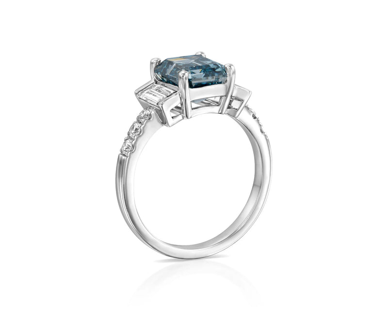 18K Solid Gold 4ct Fancy Blue Natural Diamond Emerald Cut Three Stone Engagement Ring - Detail