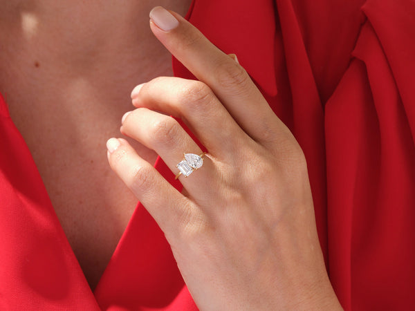 Emerald Pear Duo Harmony 18K Natural Diamond Toi et Moi Engagement Ring | Riyanika Jewels