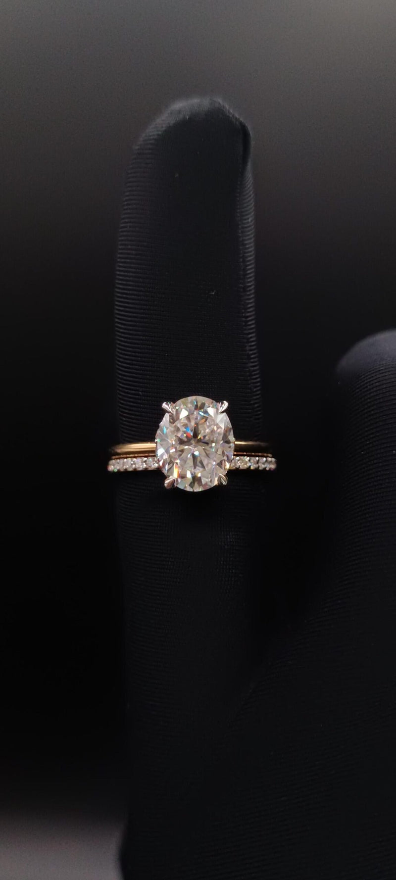 18K Solid Gold 3 CT Natural Diamond Oval Cut Hidden Halo Bridal Engagement Ring - Close Up