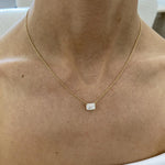 18K Solid Gold Emerald Lab Grown Diamond Prong Pendant Necklace - Detail | Riyanika Jewels