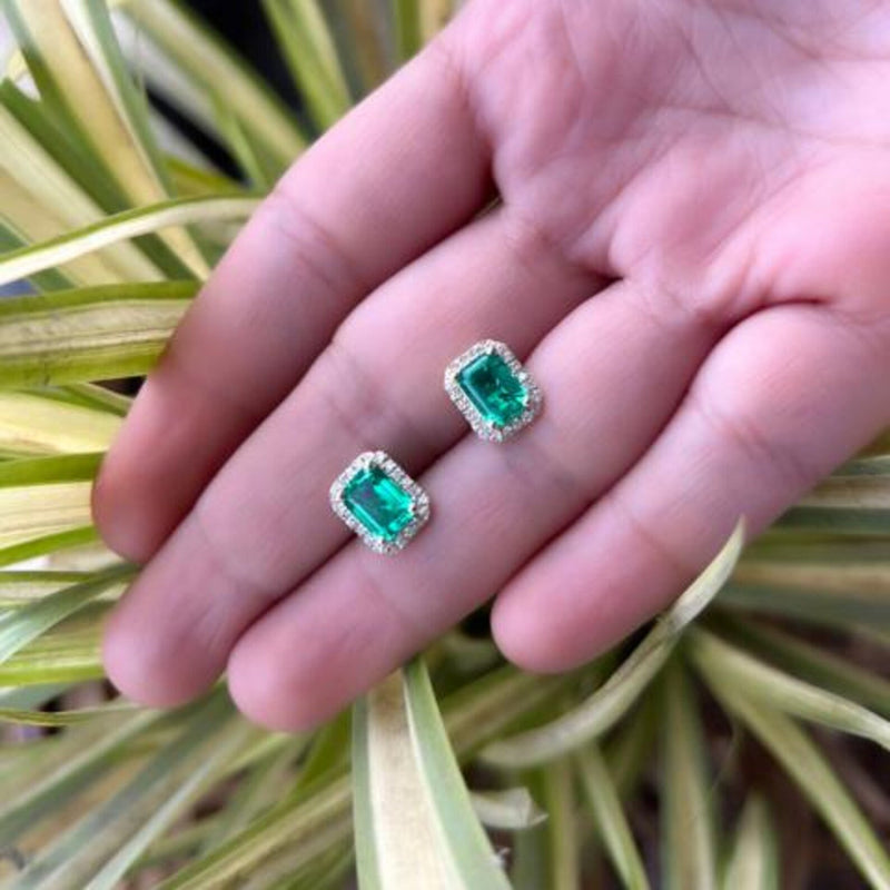 18k Solid Gold Natural Diamon Green Emerald Stud Earring - View 7 | Riyanika Jewels