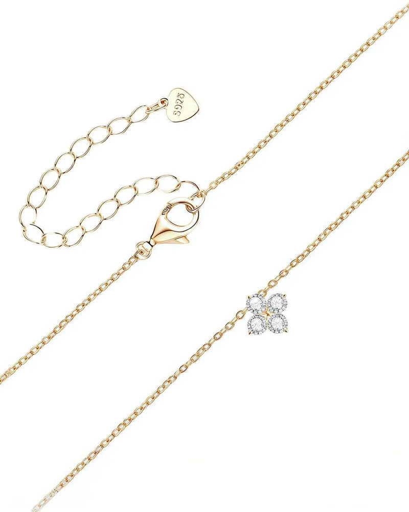 18K Solid Gold Lab Grown Diamond Clover Necklace | Dainty Diamond Necklace - Detail
