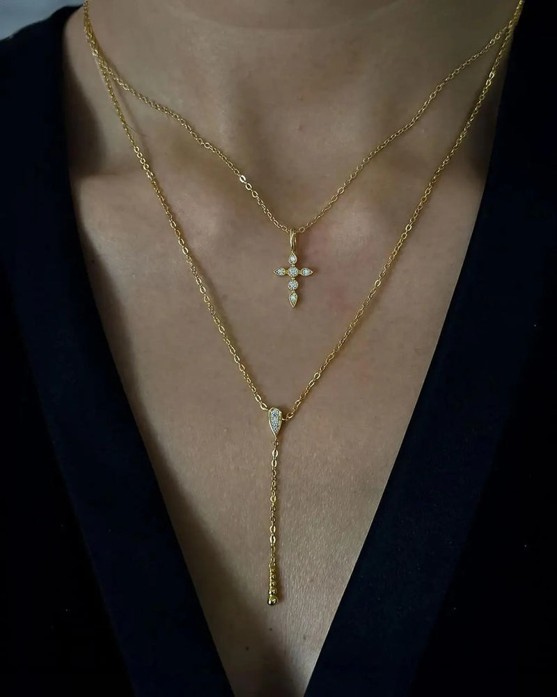 18K Solid Gold Lab Grown Diamond Cross Pendant Necklace - Detail | Riyanika Jewels