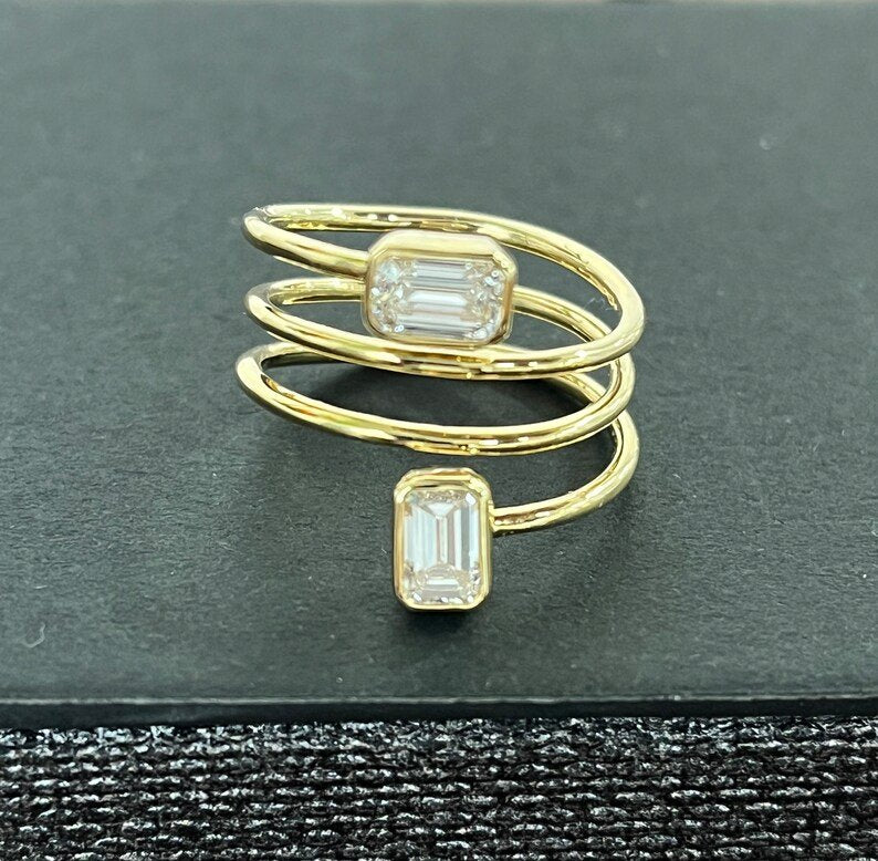18K Solid Gold Double Emerald Cut Natural Diamond Twisted Engagement Ring - Detail | Riyanika Jewels