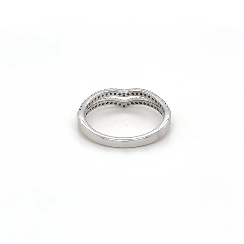 18K Solid Gold 0.27 CT V-Shaped Chevron Lab Grown Diamond Stacking Ring - Side View