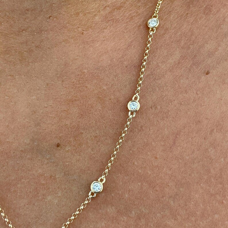 18K Solid Gold Lab Grown Diamond Cluster Pendant Necklace - View 6 | Riyanika Jewels