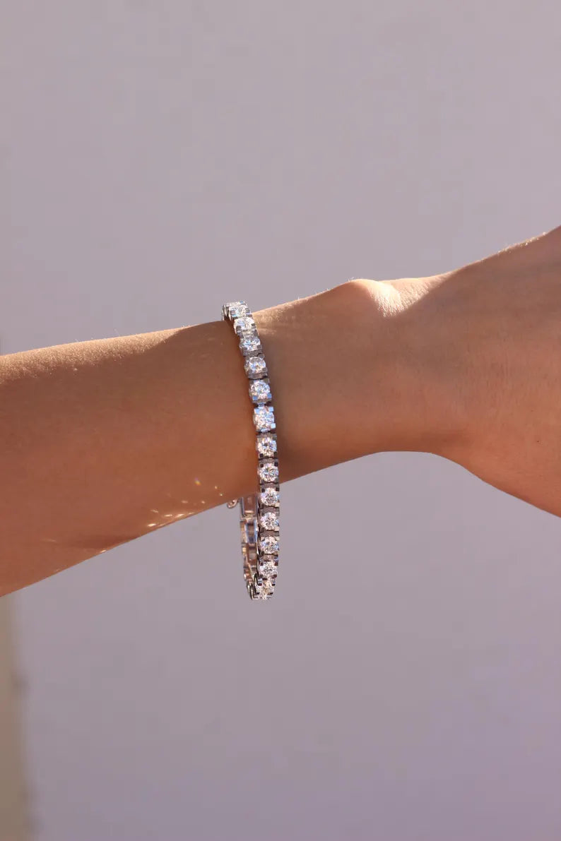 18K Solid Gold Lab Grown Diamond 12.5 Carat Tennis Bracelet - Alternate Angle | Riyanika Jewels
