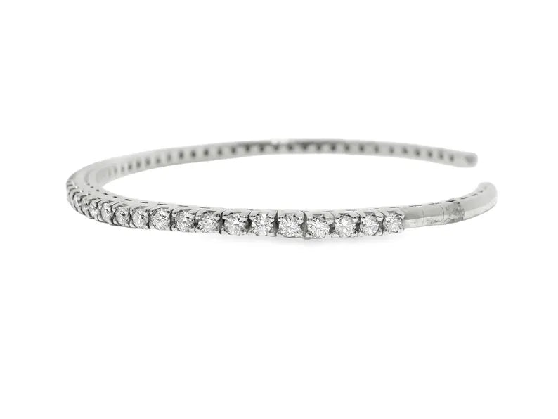 18K Solid Gold 1.74 Carat Natural Diamond Bangle - Detail | Riyanika Jewels