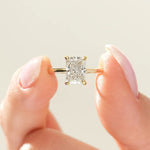 18K Solid Gold 1.00 CT Radiant Cut Natural Diamond Solitaire Engagement Ring - Close Up