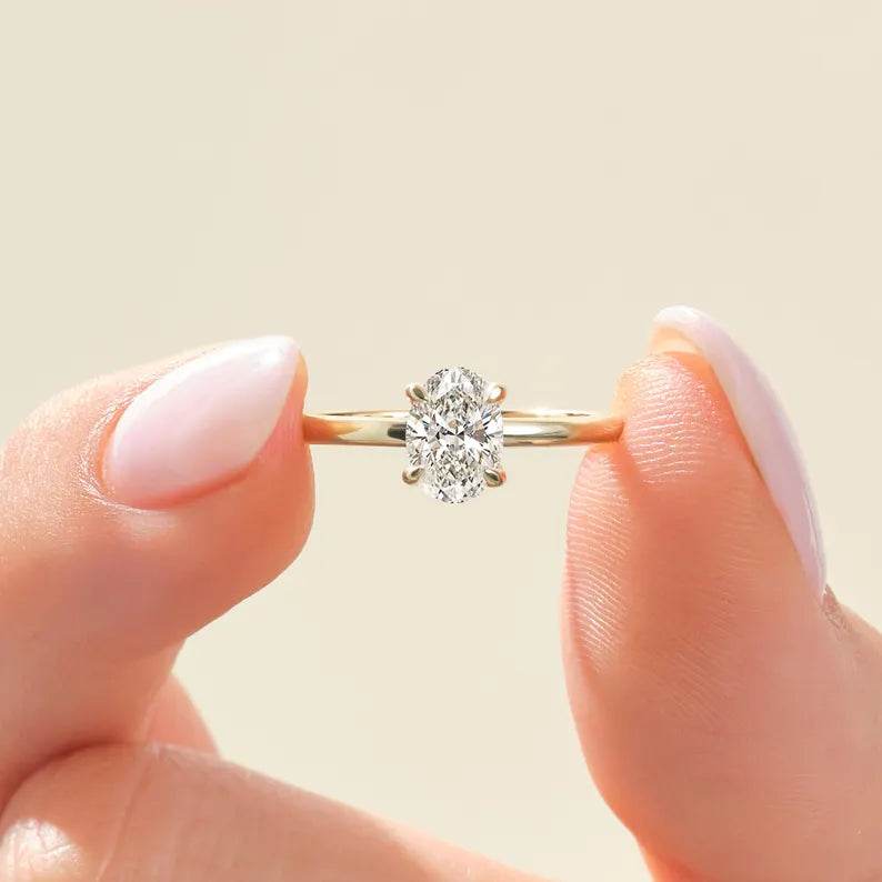 18K Solid Gold 2.00 CT Oval Cut Natural Diamond Hidden Halo Engagement Ring - Close Up
