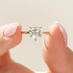 18K Solid Gold 1.00 CT Heart Cut Solitaire Lab Grown Diamond Engagement Ring - Close Up | Riyanika Jewels