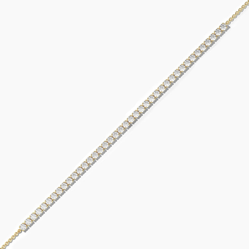 18k Solid Gold 2.50mm Natural Diamond Tennis Bracelet - Close Up | Riyanika Jewels