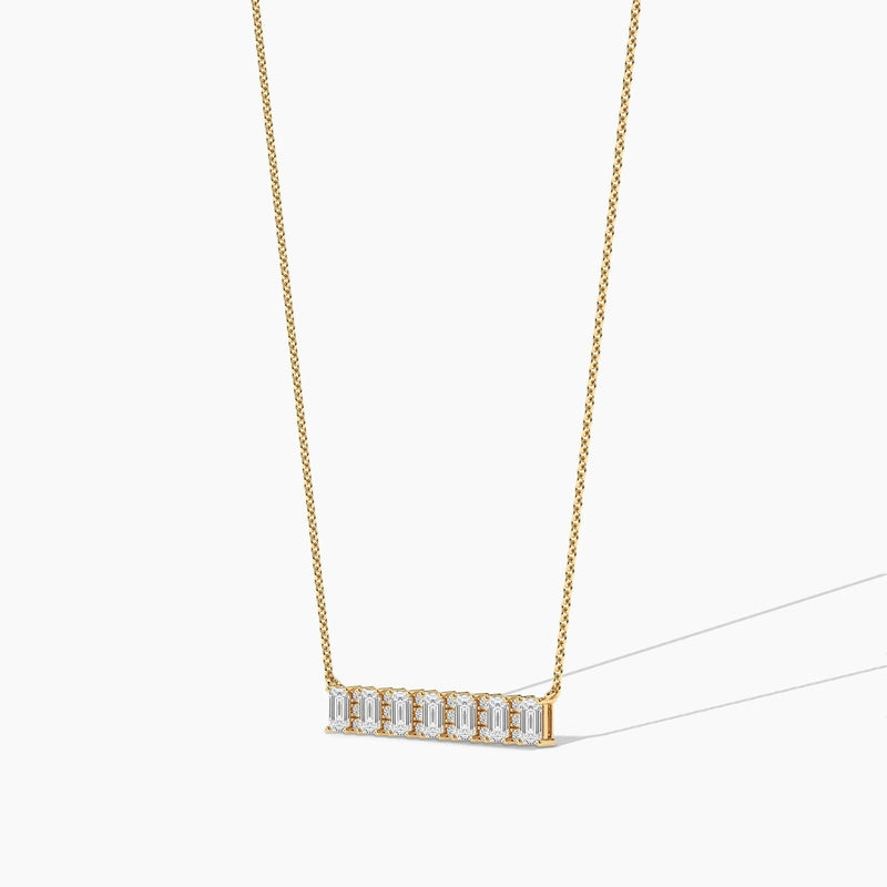 14K Emerald Round Cut Necklace