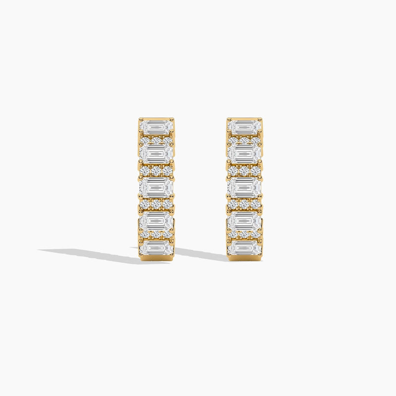 18k Solid Gold Emerald and Round Cut Natural Diamond Hoop Earrings - Close Up | Riyanika Jewels