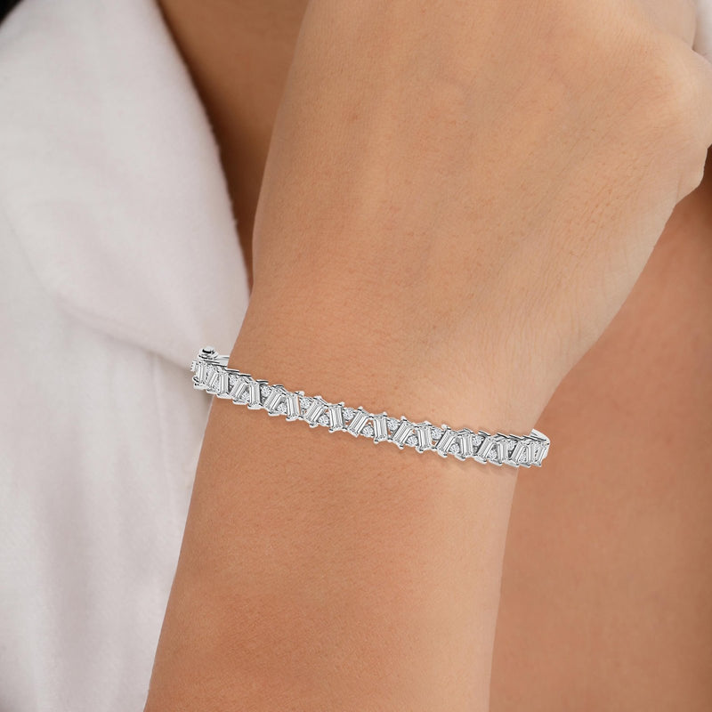 18k Solid Gold Lab Grown Diamond Bangle Bracelet For Women - View 6 | Riyanika Jewels