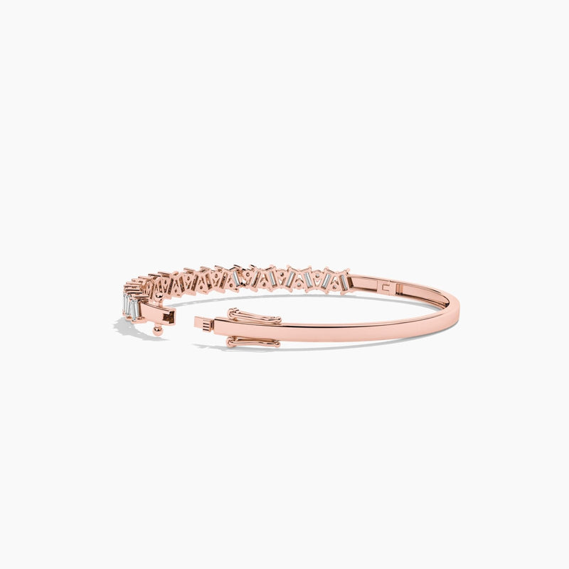 18k Solid Gold Lab Grown Diamond Bangle Bracelet For Women - Detail | Riyanika Jewels