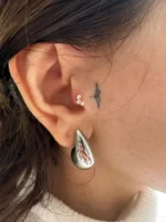 18K Solid Gold Natural Diamond Trio Bezel Piercing – Screw Back Stud for Tragus & Cartilage - Image 3