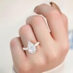 Elegant 1.50 Carat Pear Cut Natural Diamond Engagement Ring Set in 18K Solid Gold - Image 5