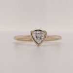 18K Solid Gold 0.32CT Trillion Cut Natural Diamond Stacking Ring - Image 6